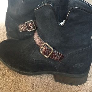 UGG Booties Black with brown snakeskin detail
